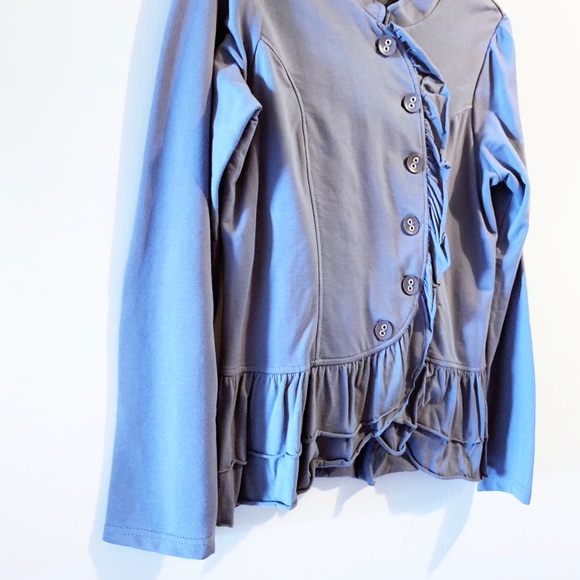 NWOT Gray Ruffle Blazer - Picture 2 of 3